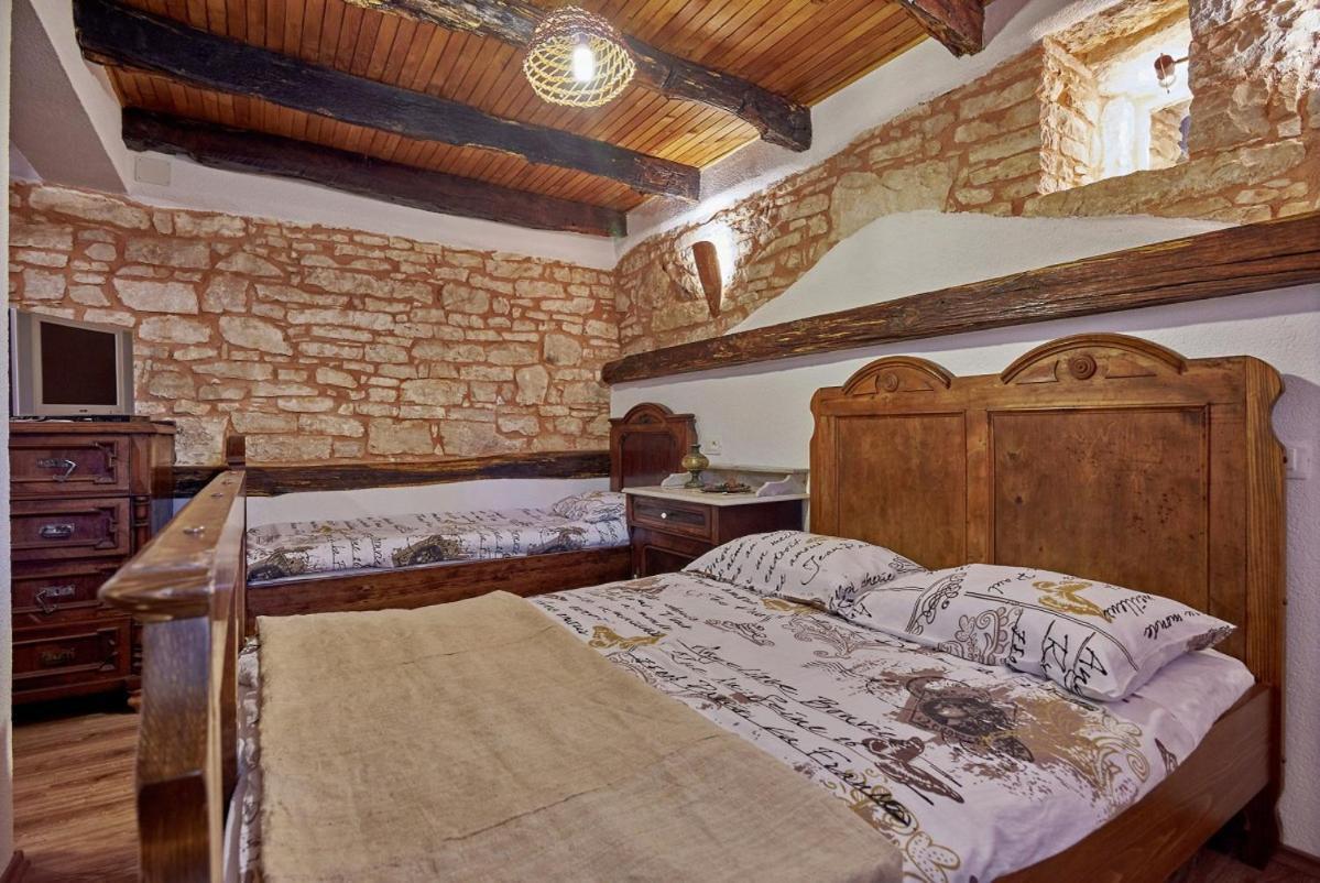 Stara Hiza In Sveti Petar U Sumi Villa Buitenkant foto
